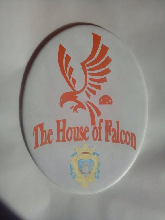 דירות Nepi The House Of Falcon מראה חיצוני תמונה